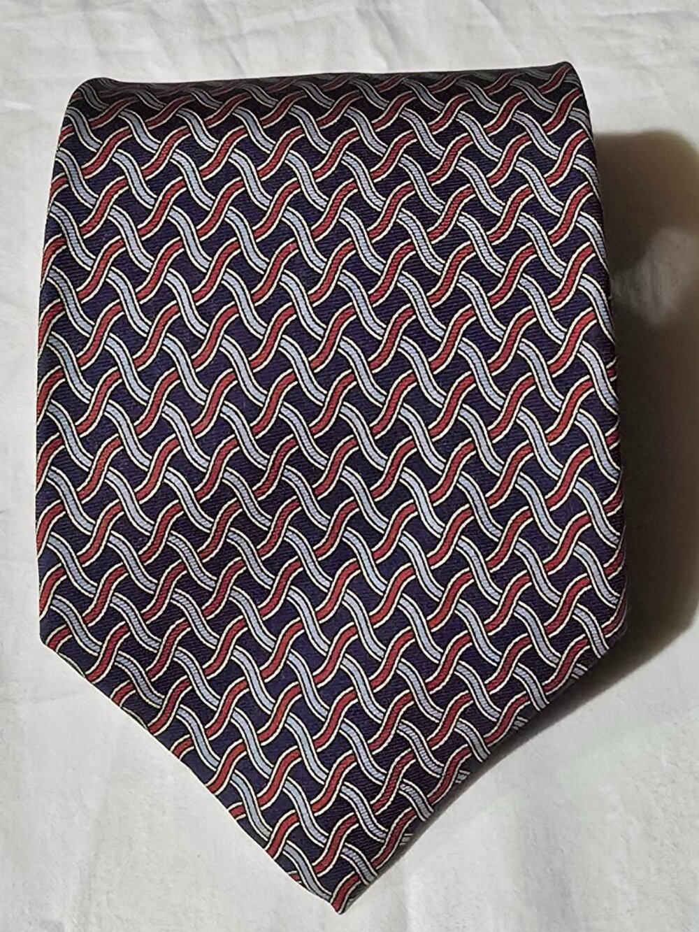 Burberrys of London Made in USA 100% Silk Necktie Blue Maroon Weave